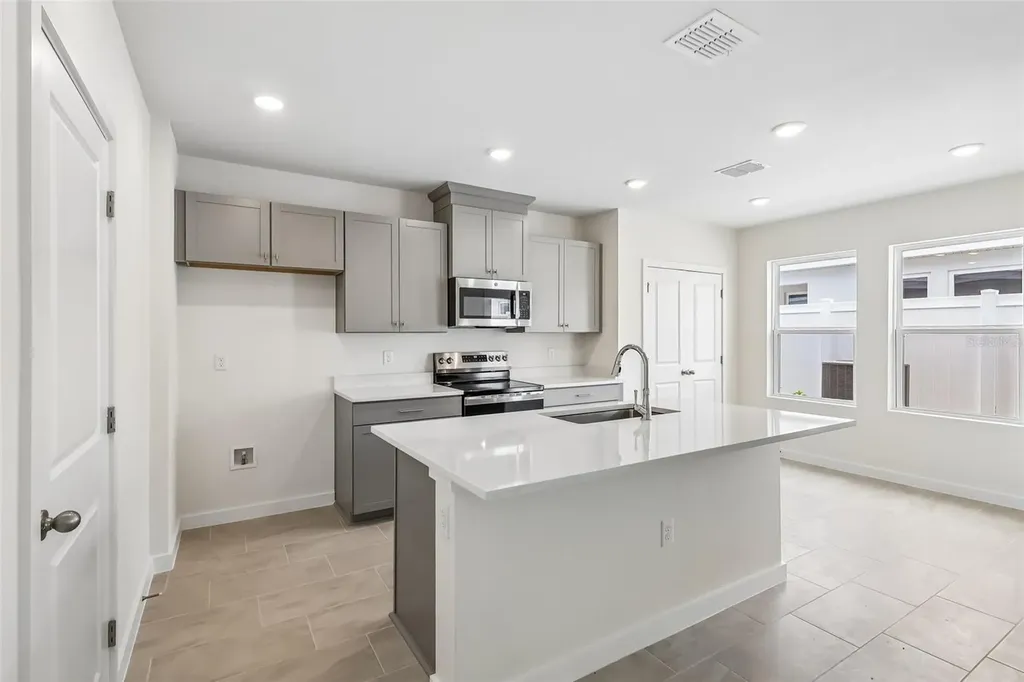 2688 Meadow Crest Drive St Cloud FL 34773