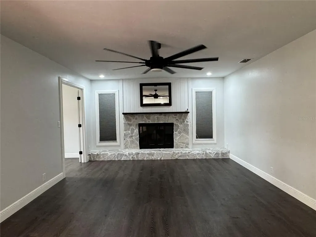 1809 Stella Court N Lakeland FL 33813