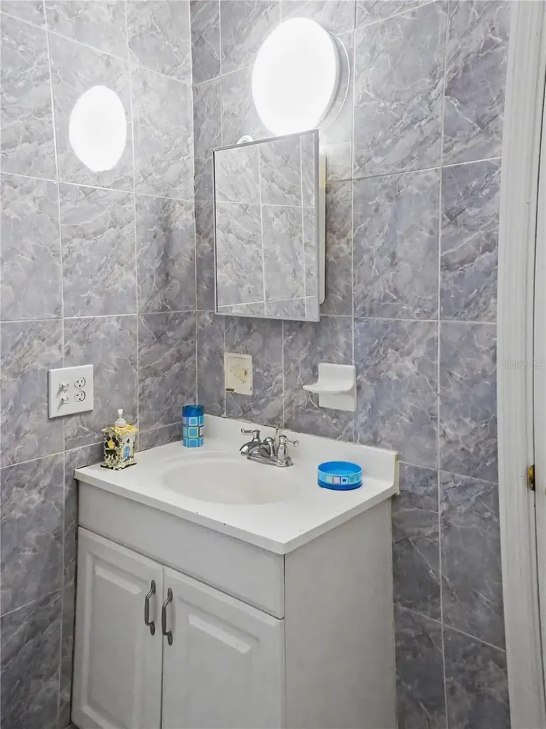 6601 51st Way N Pinellas Park FL 33781