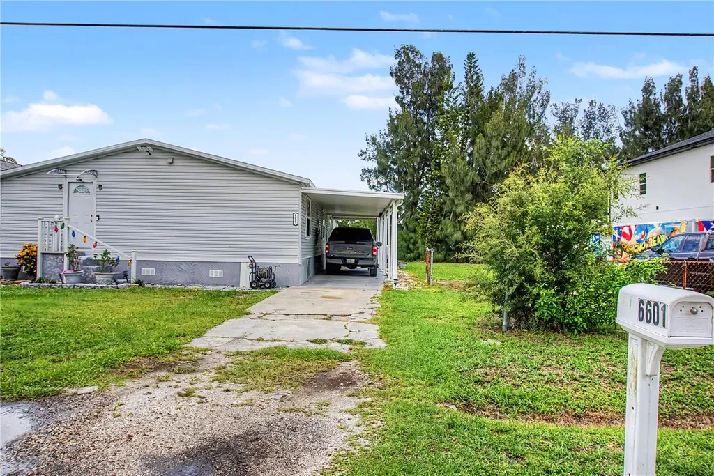 6601 51st Way N Pinellas Park FL 33781
