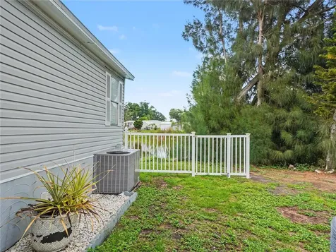 6601 51st Way N Pinellas Park FL 33781