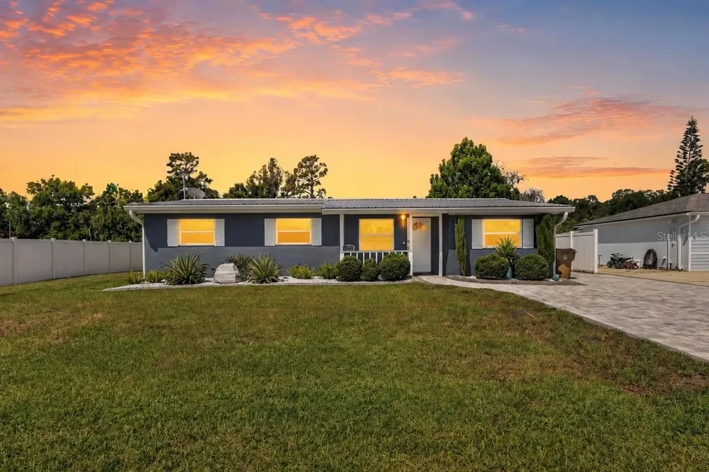 1330 S Shore Drive St Cloud FL 34771