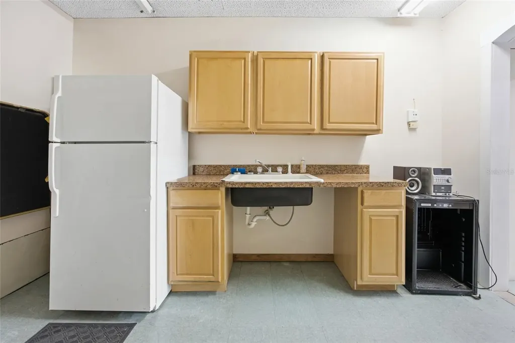 380 E Hathaway Avenue Bronson FL 32621