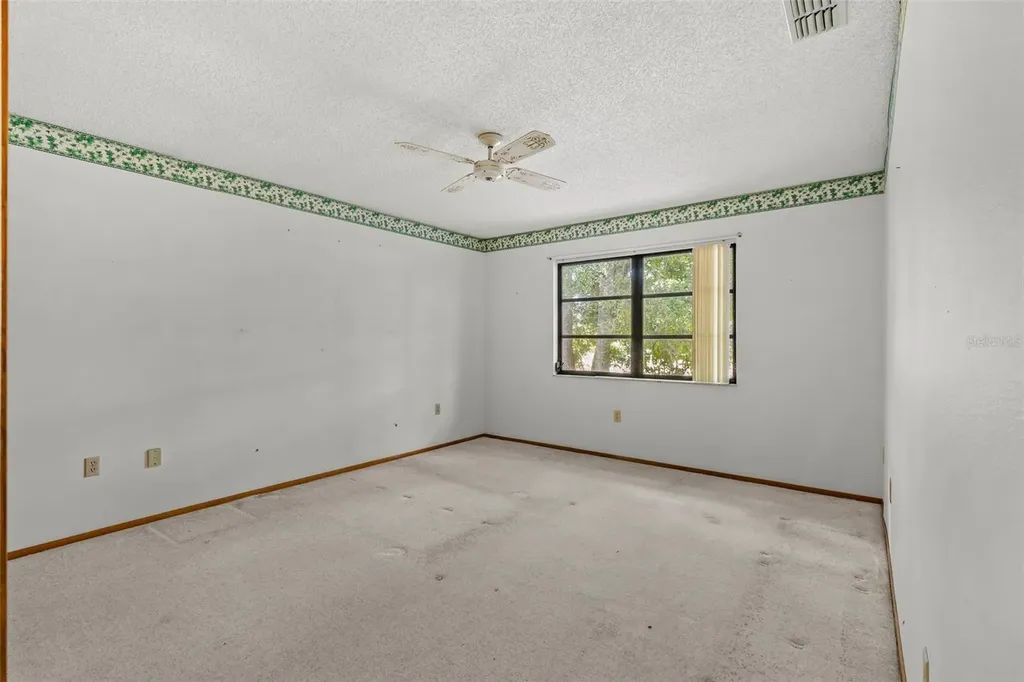 505 Village Oak Drive Tarpon Springs FL 34689