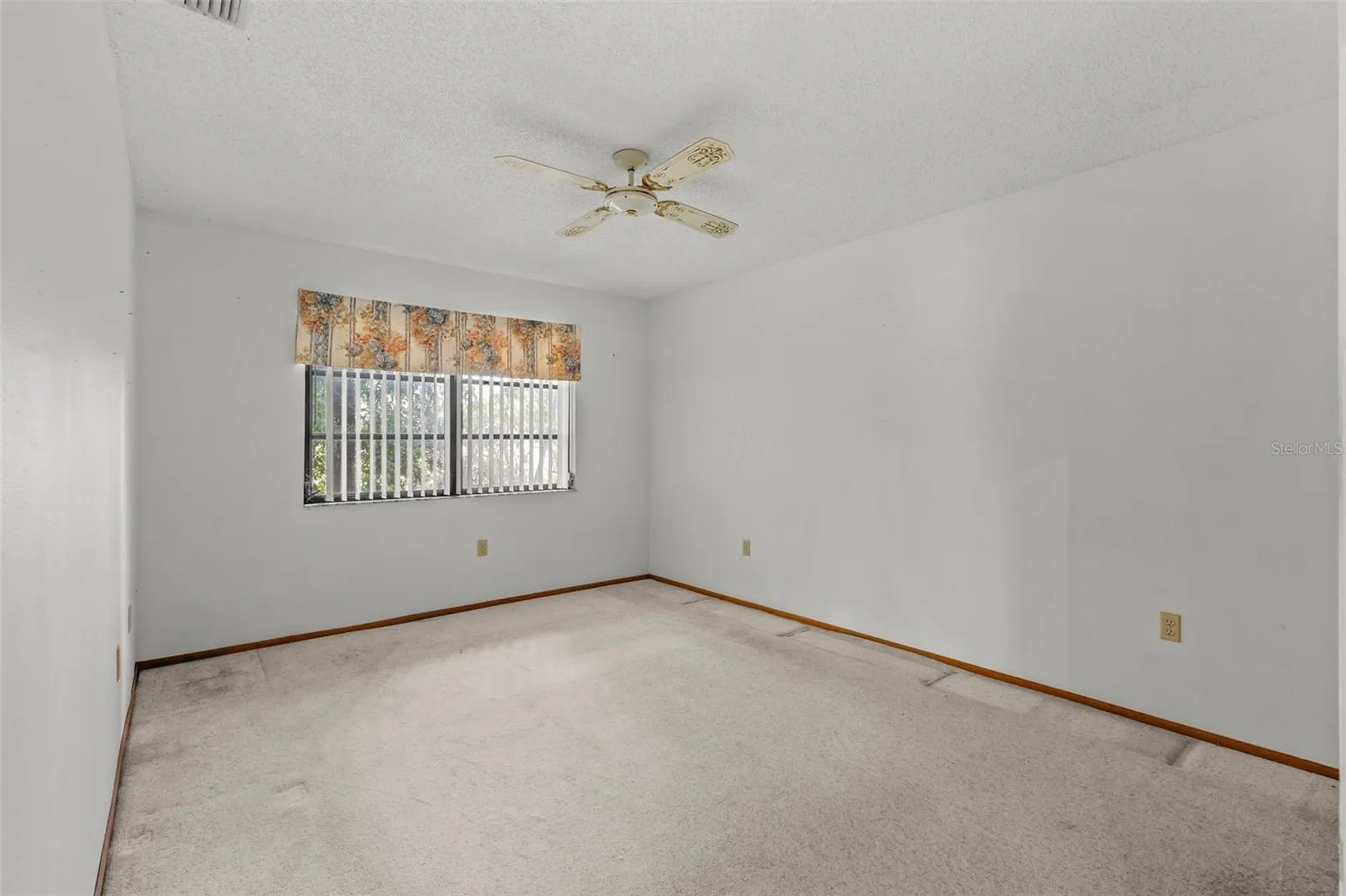 505 Village Oak Drive Tarpon Springs FL 34689