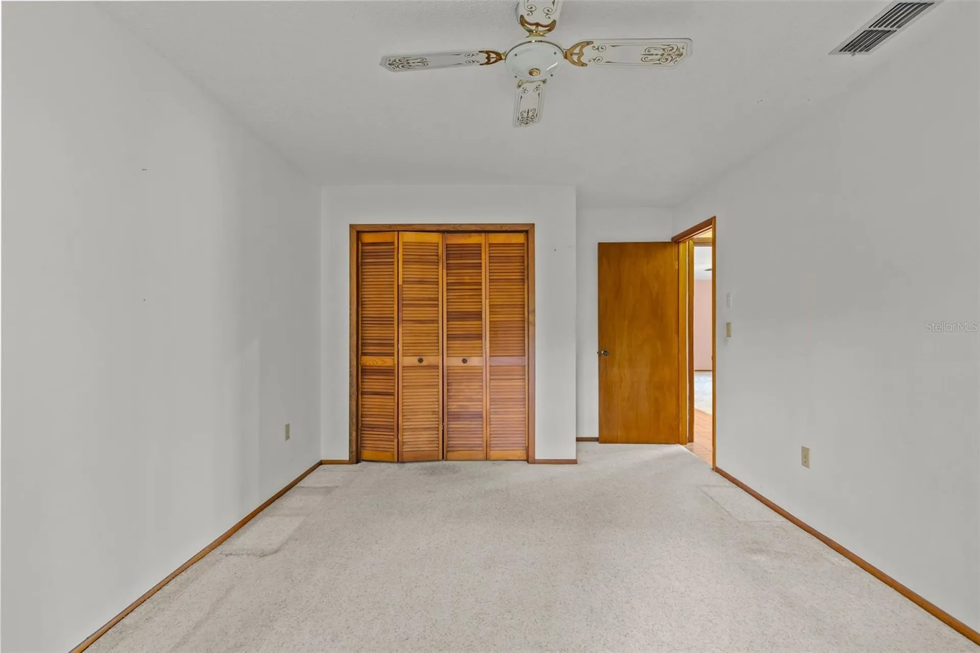505 Village Oak Drive Tarpon Springs FL 34689