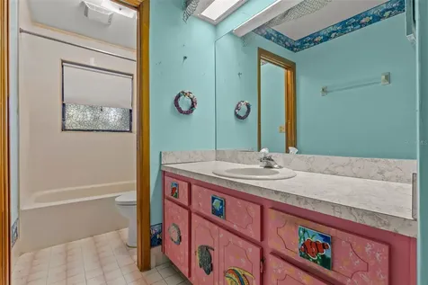 505 Village Oak Drive Tarpon Springs FL 34689