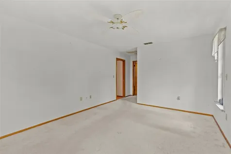505 Village Oak Drive Tarpon Springs FL 34689