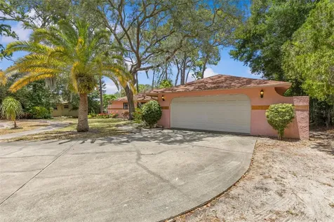 505 Village Oak Drive Tarpon Springs FL 34689