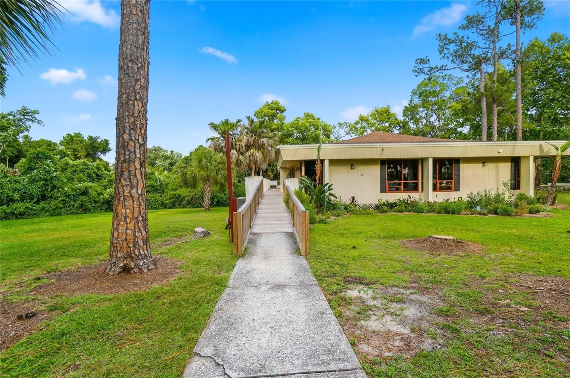 400 El Camino Drive Winter Haven FL 33884