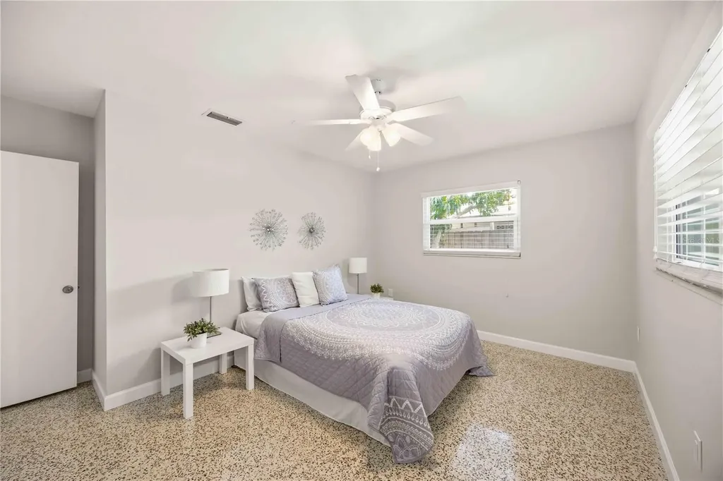 5726 Waneta Place Sarasota FL 34231