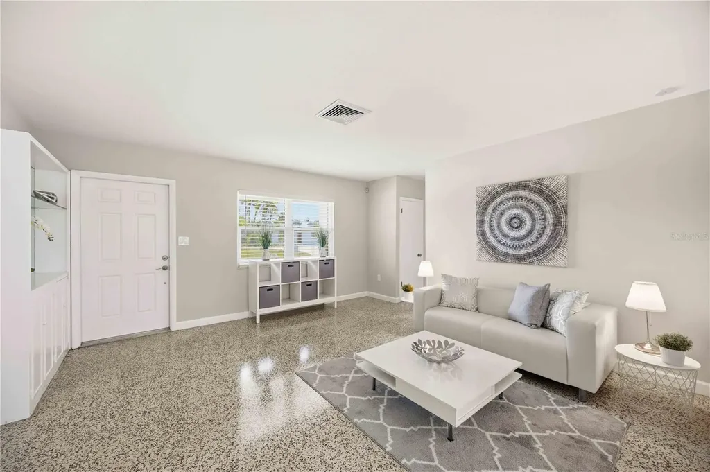 5726 Waneta Place Sarasota FL 34231