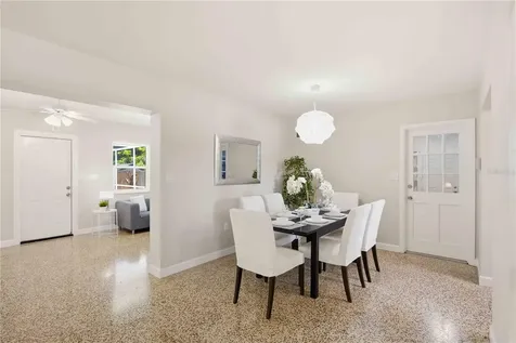 5726 Waneta Place Sarasota FL 34231