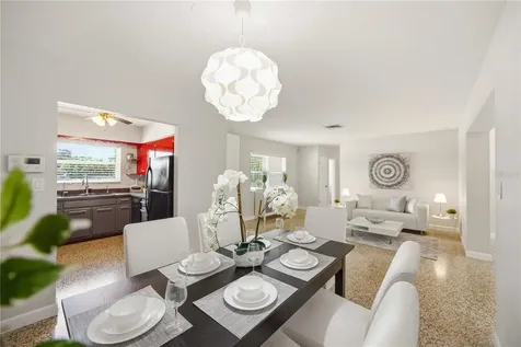 5726 Waneta Place Sarasota FL 34231