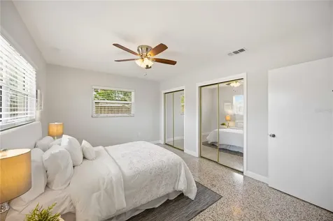5726 Waneta Place Sarasota FL 34231