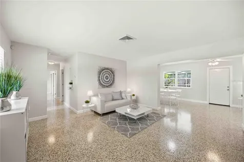 5726 Waneta Place Sarasota FL 34231