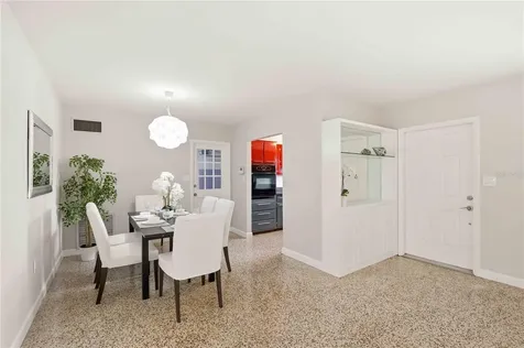 5726 Waneta Place Sarasota FL 34231