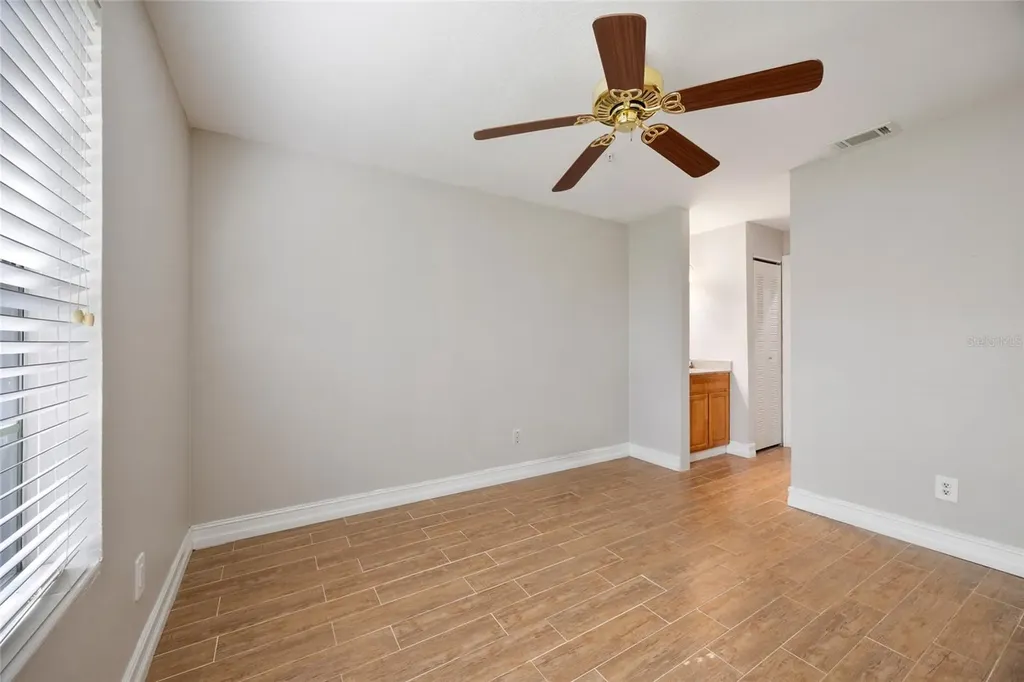 241 Afton Square Altamonte Springs FL 32714