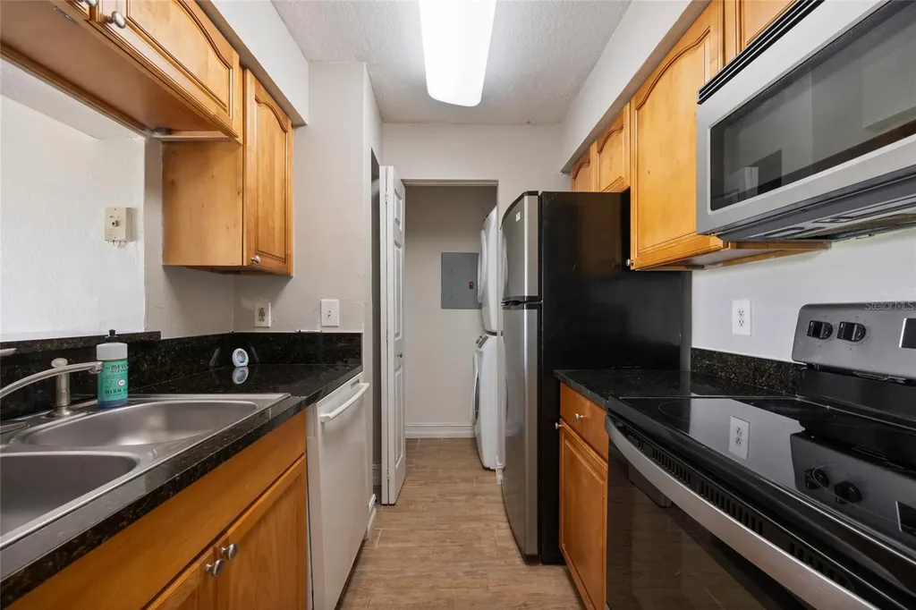 241 Afton Square Altamonte Springs FL 32714