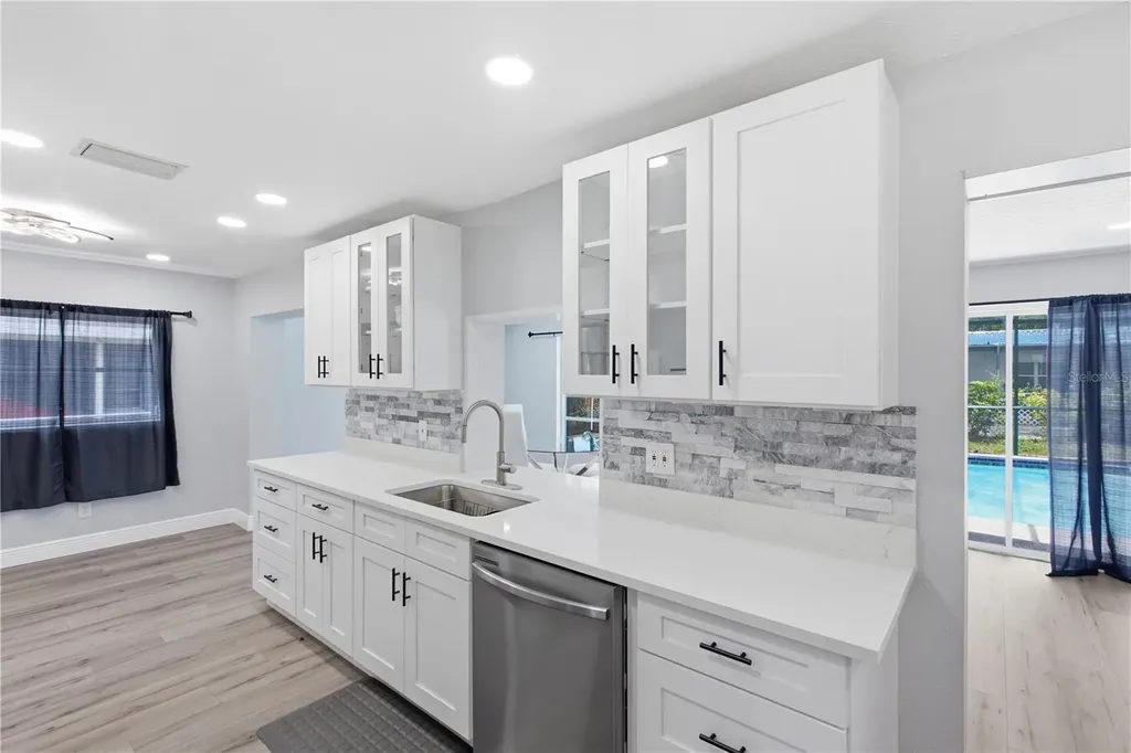 1811 Forest Drive Oldsmar FL 34677