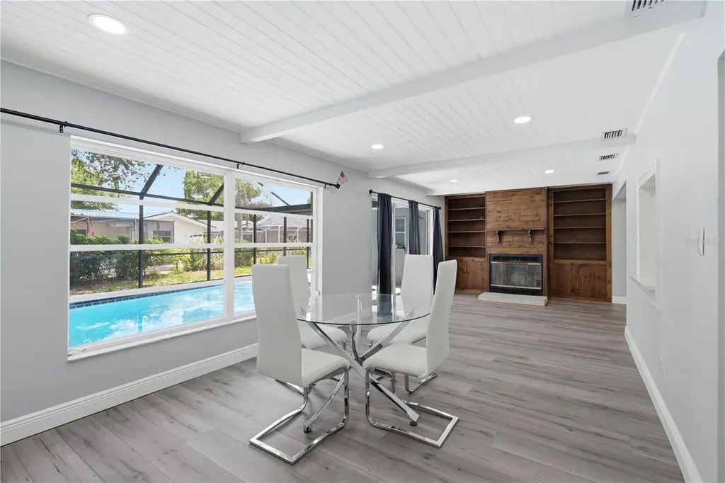 1811 Forest Drive Oldsmar FL 34677