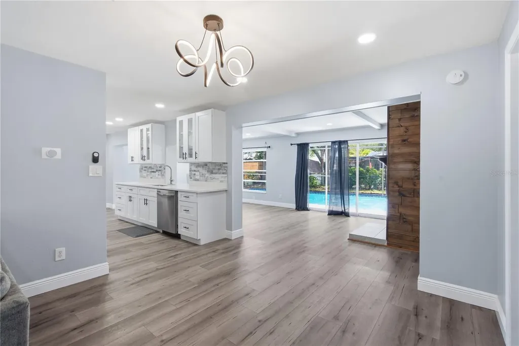 1811 Forest Drive Oldsmar FL 34677