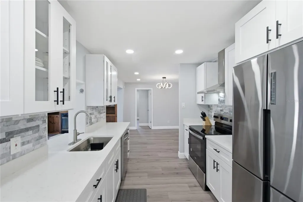 1811 Forest Drive Oldsmar FL 34677