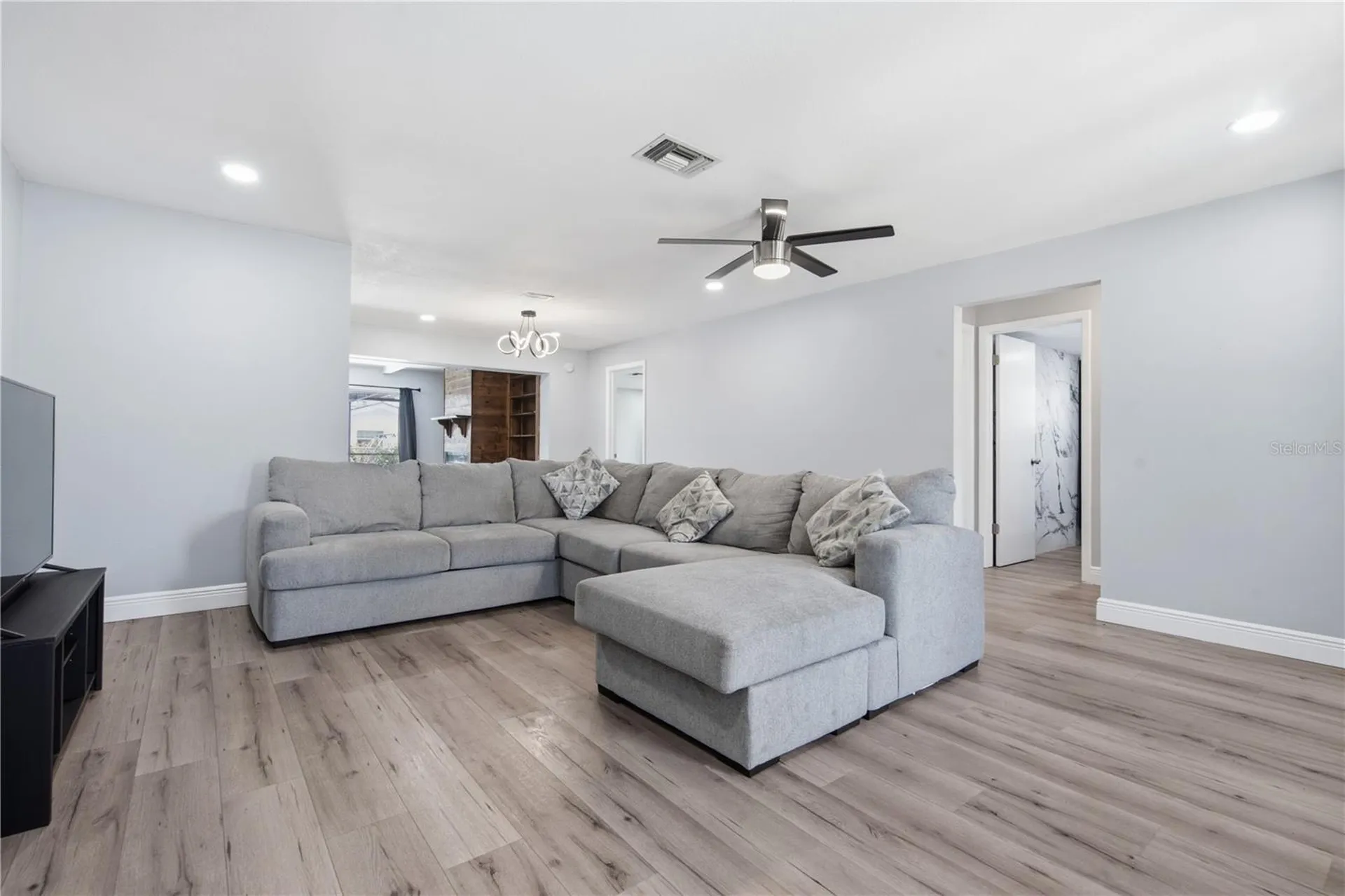 1811 Forest Drive Oldsmar FL 34677