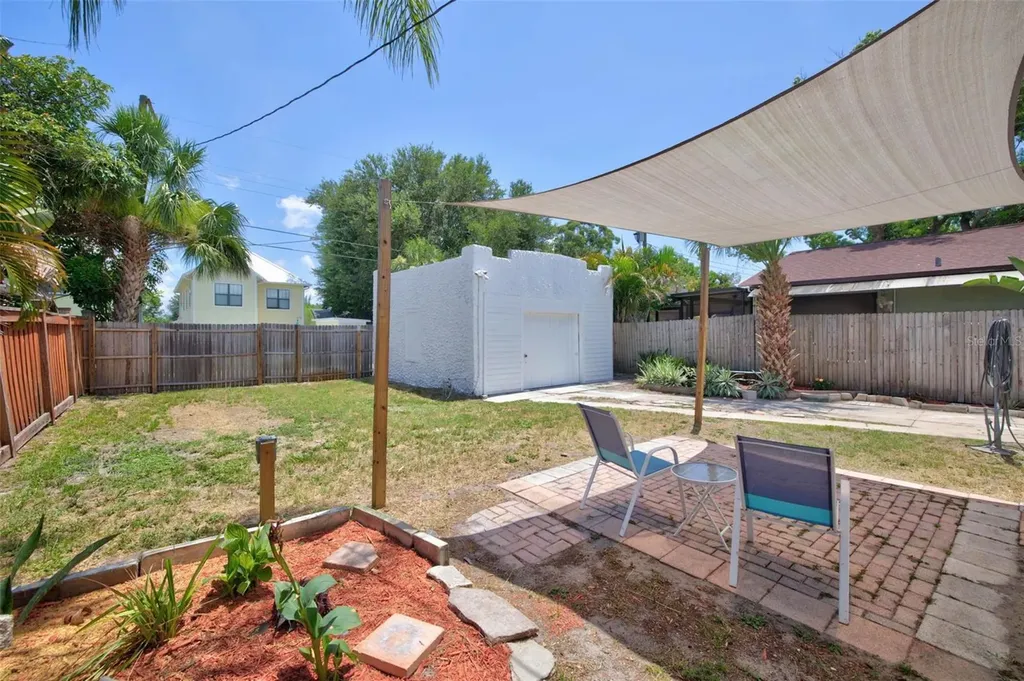 2326 4th Avenue N St Petersburg FL 33713