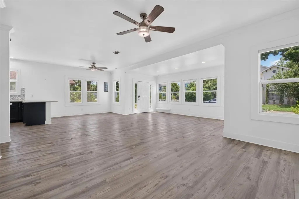 2326 4th Avenue N St Petersburg FL 33713