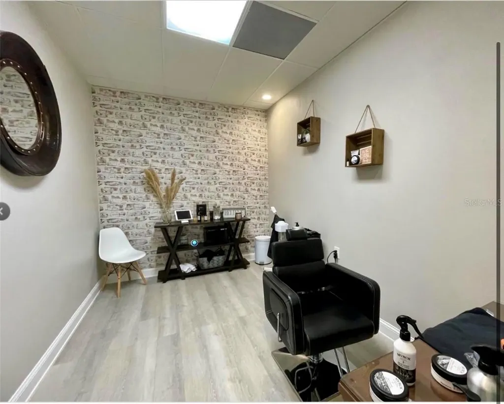 5404 Hoover Boulevard Tampa FL 33634
