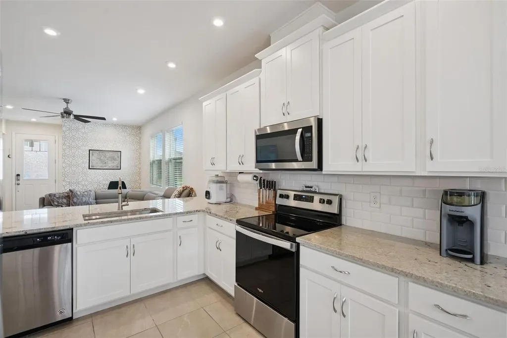 2941 Angelonia Thorn Way Clermont FL 34711