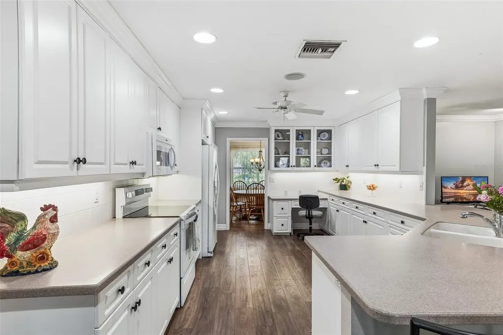 7565 Castle Drive Sarasota FL 34240