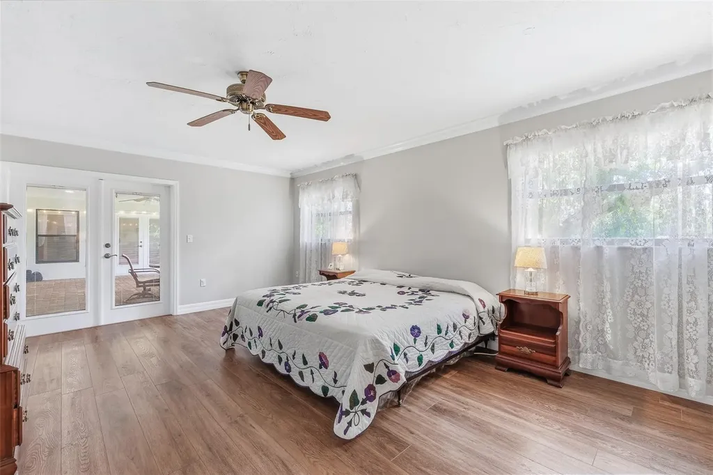 7565 Castle Drive Sarasota FL 34240