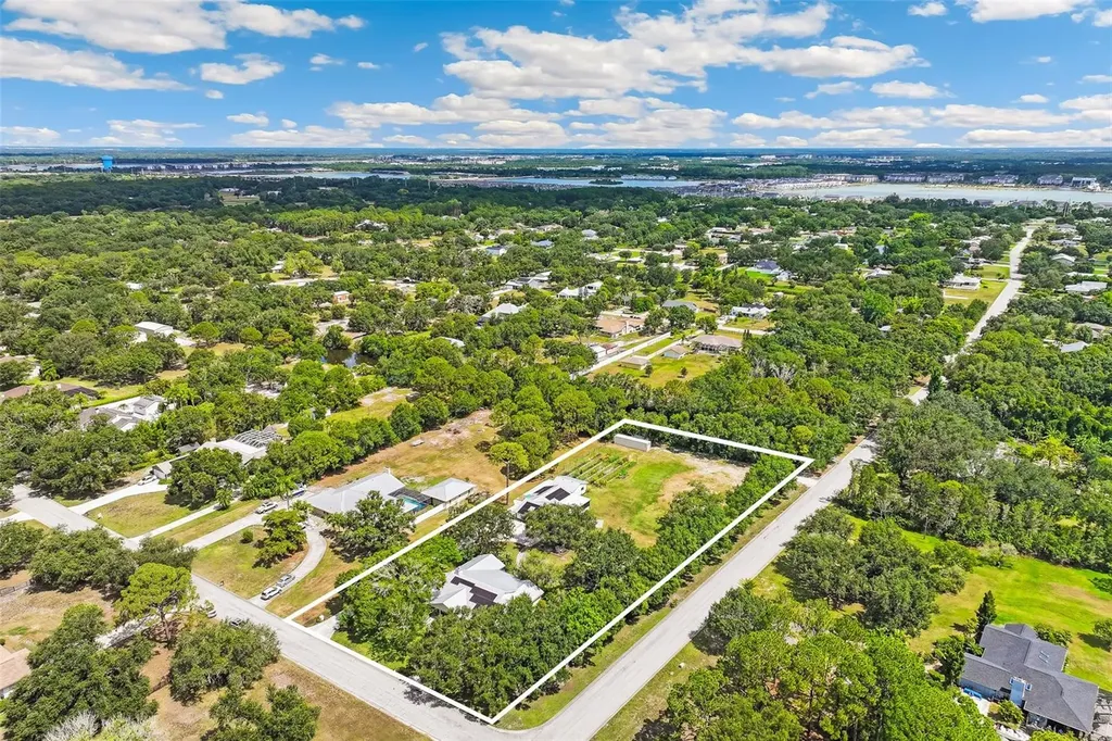 7565 Castle Drive Sarasota FL 34240