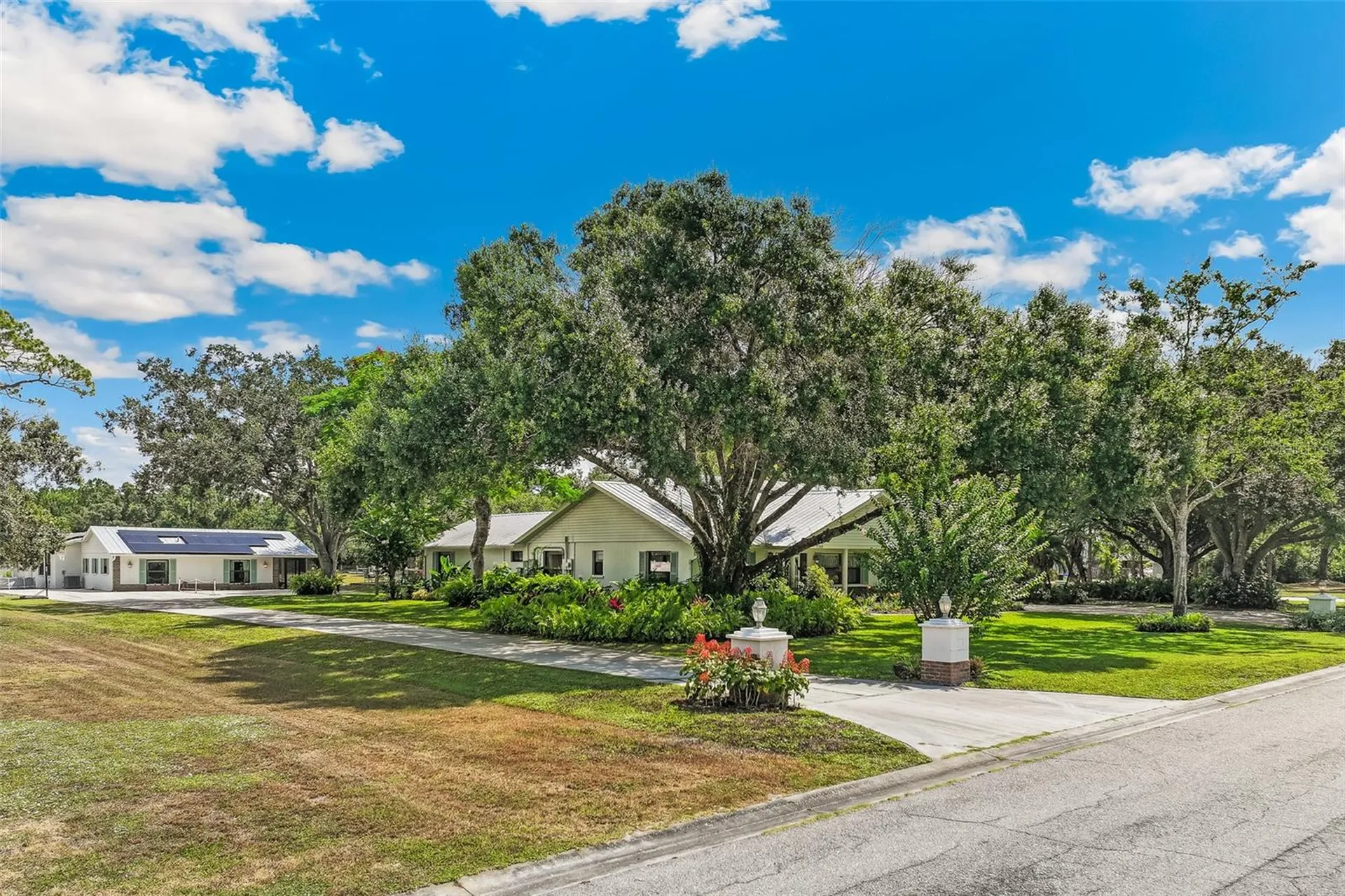 7565 Castle Drive Sarasota FL 34240