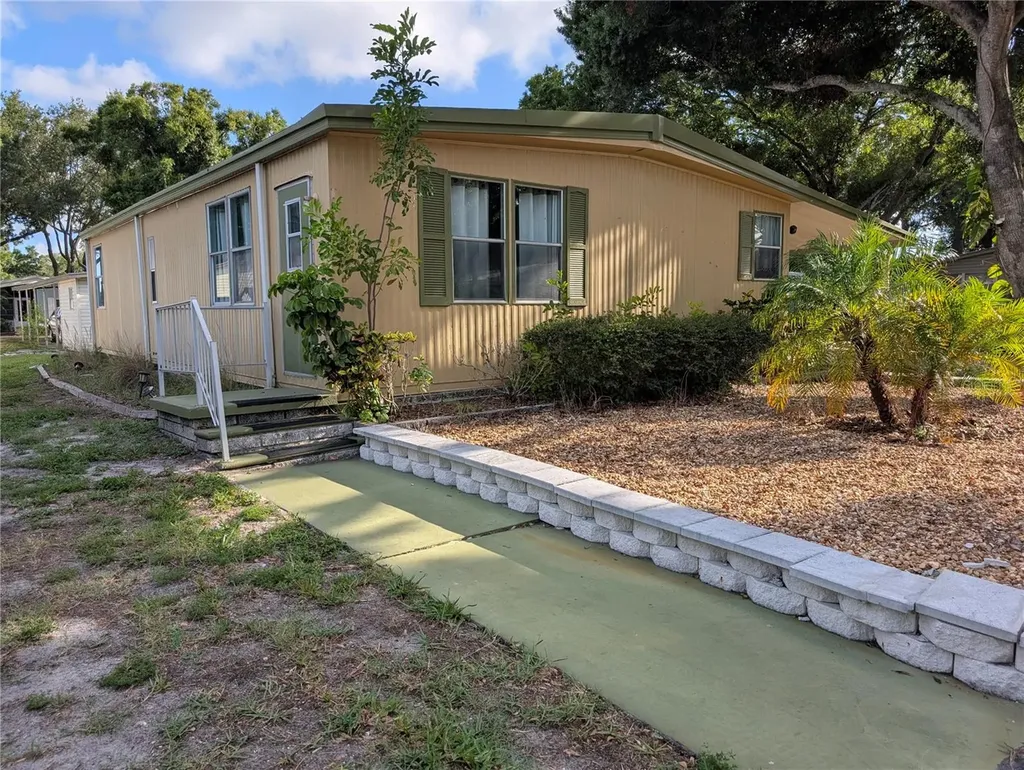 7111 142nd Avenue N Largo FL 33771