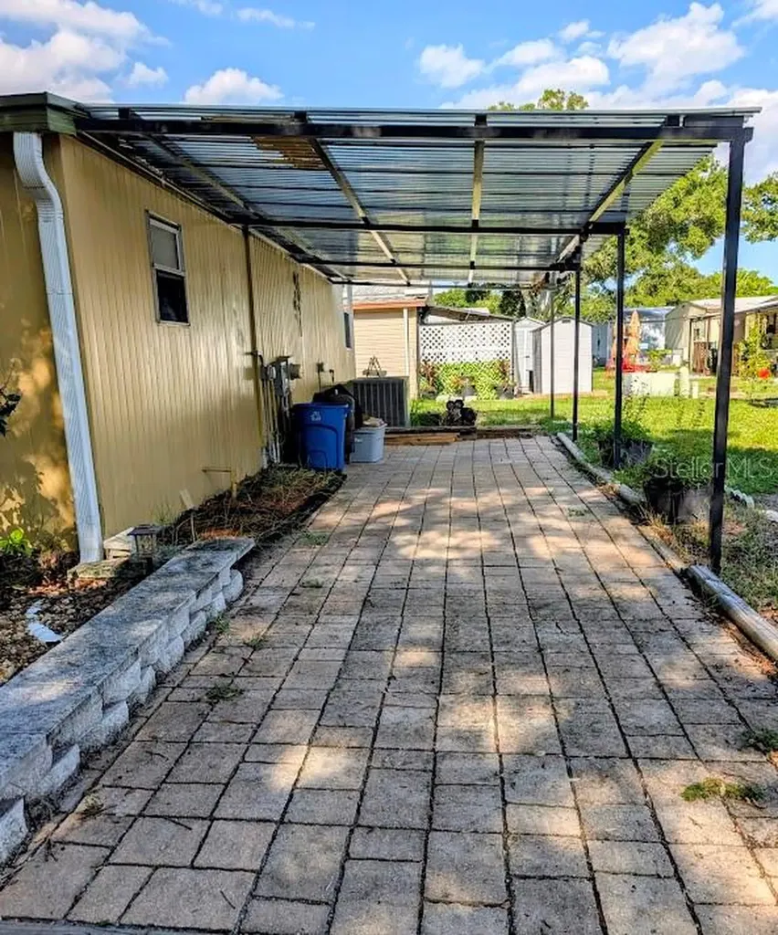 7111 142nd Avenue N Largo FL 33771