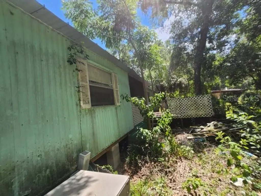 3140 NE 162nd Place Citra FL 32113