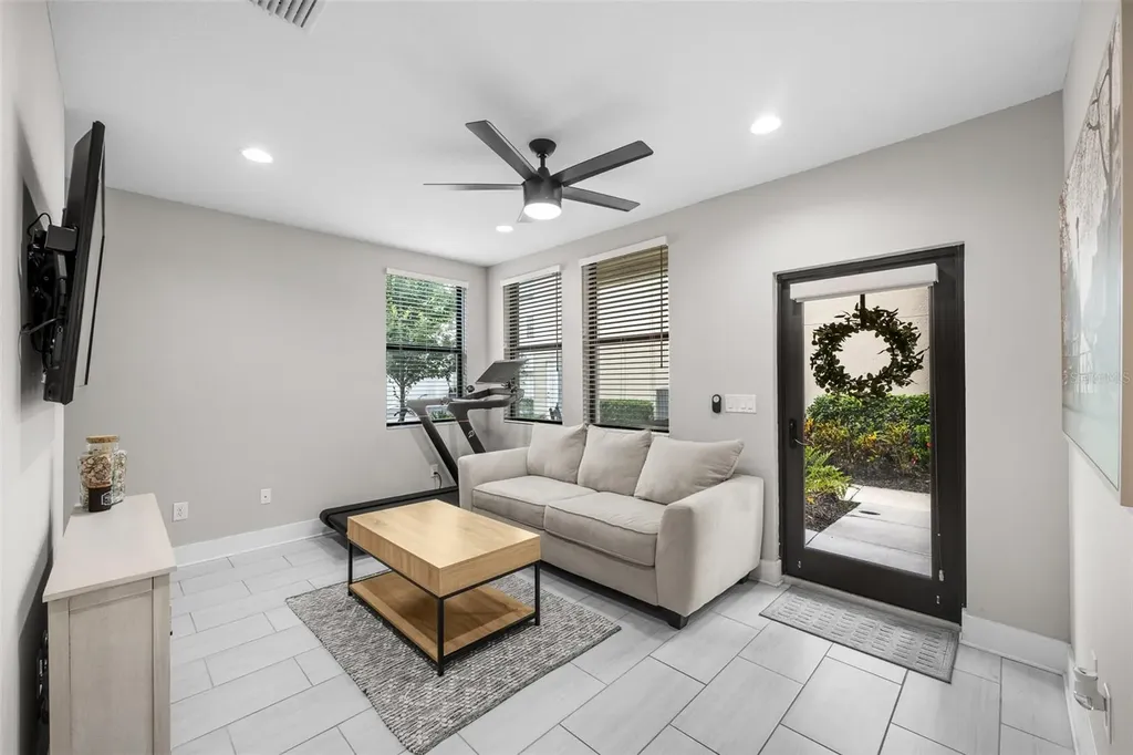 2522 12th Terrace N St Petersburg FL 33713