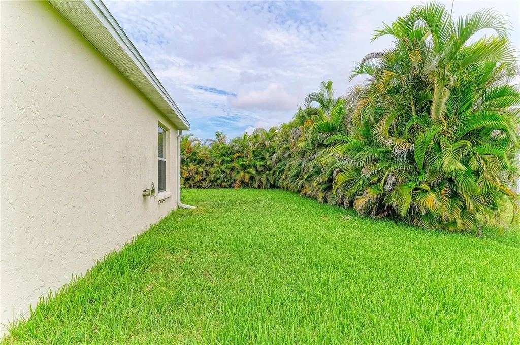 3213 45th Avenue E Bradenton FL 34203