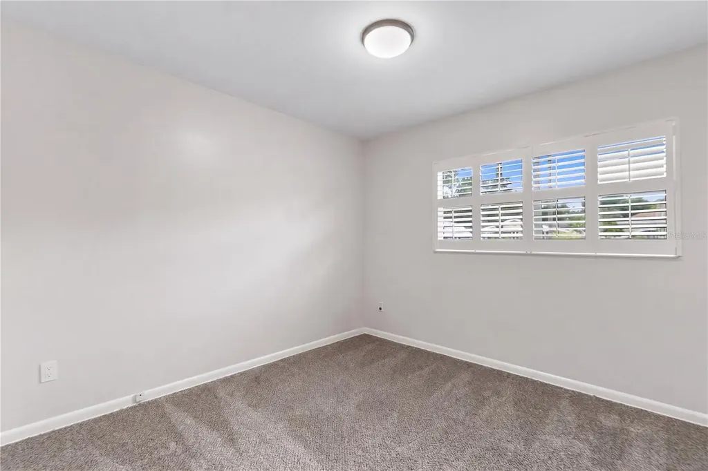 2910 W Price Avenue Tampa FL 33611