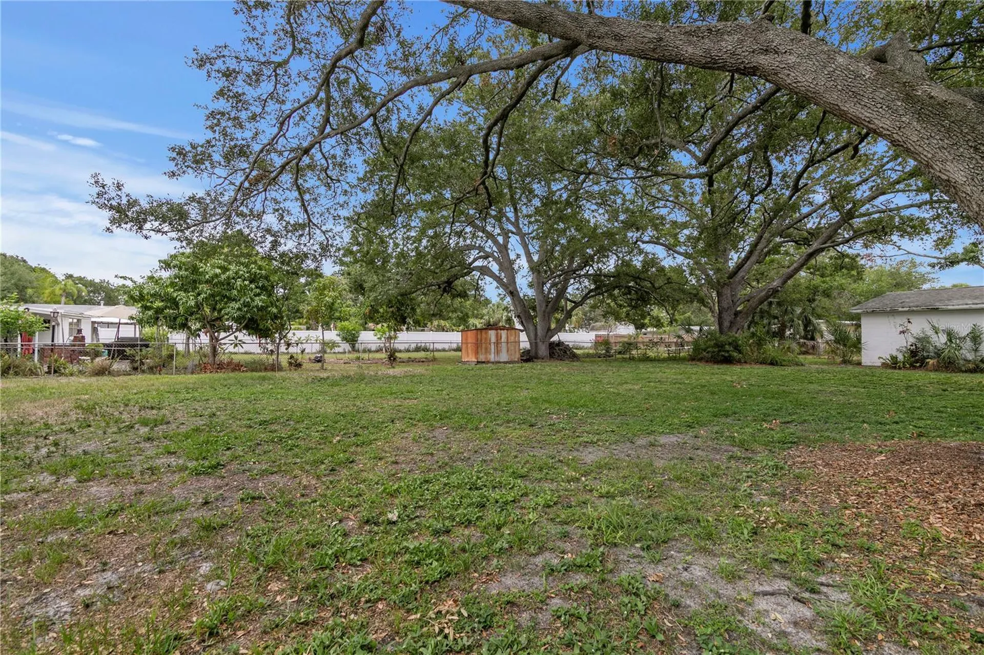 2910 W Price Avenue Tampa FL 33611