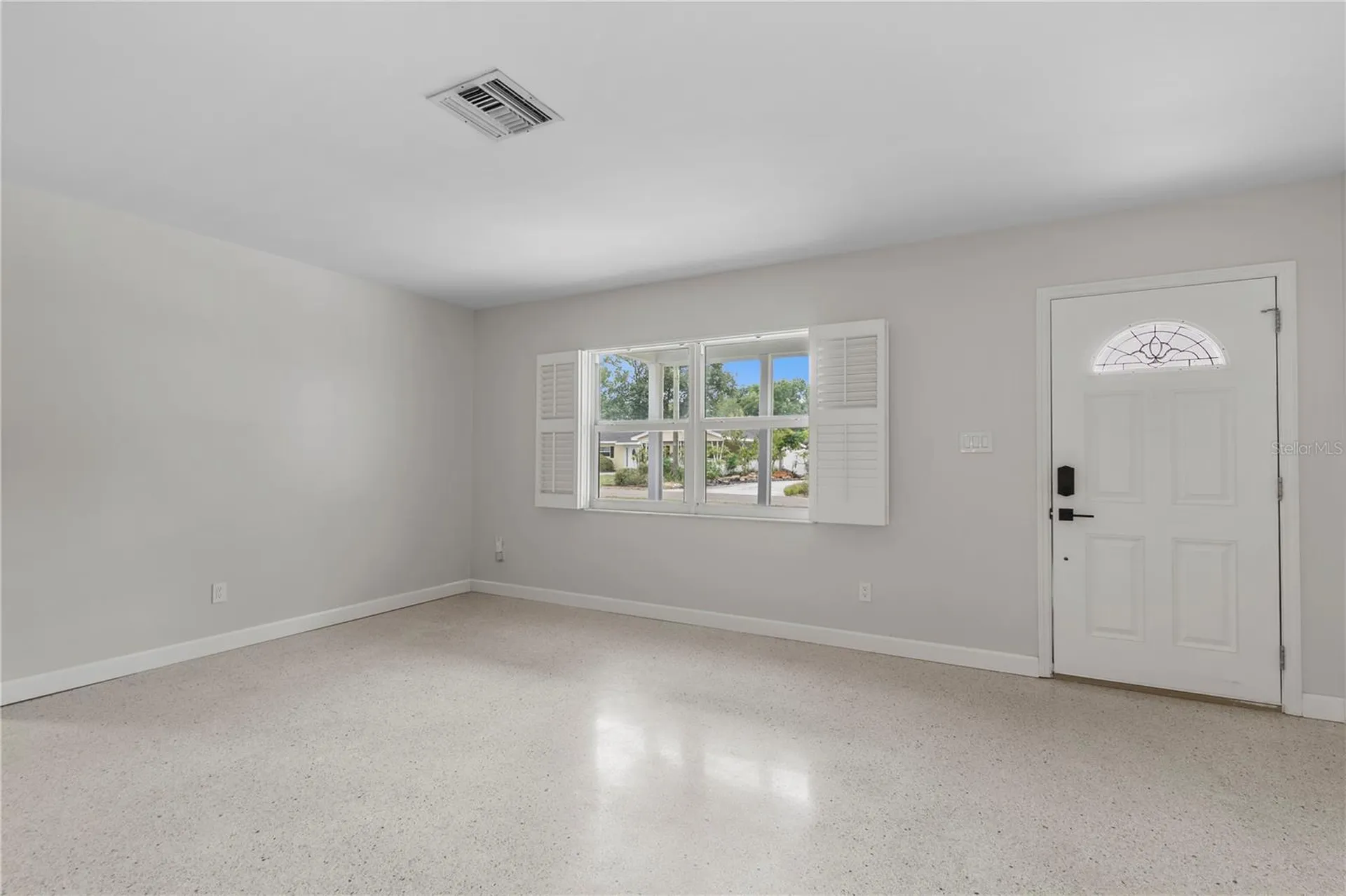 2910 W Price Avenue Tampa FL 33611
