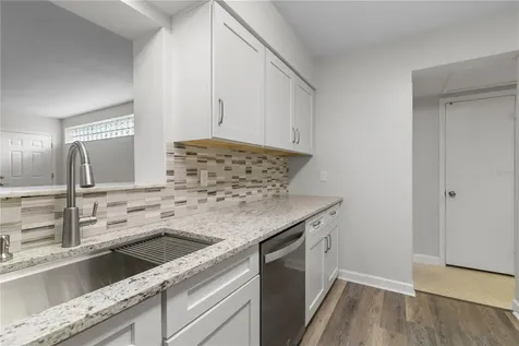 2910 W Price Avenue Tampa FL 33611