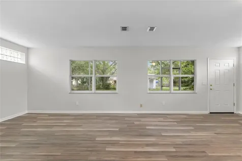 2910 W Price Avenue Tampa FL 33611