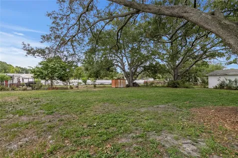 2910 W Price Avenue Tampa FL 33611