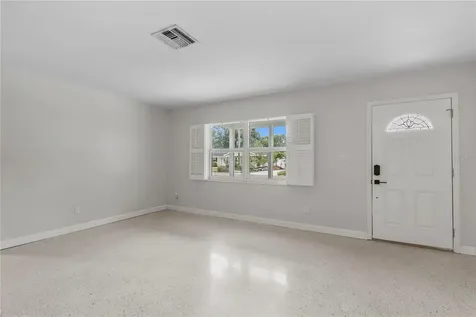 2910 W Price Avenue Tampa FL 33611