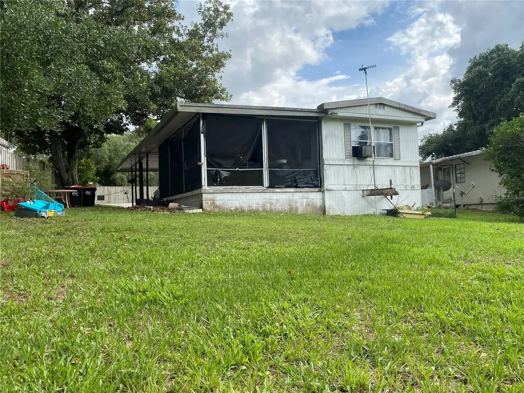 18385 SE 18th Street Road Silver Springs FL 34488