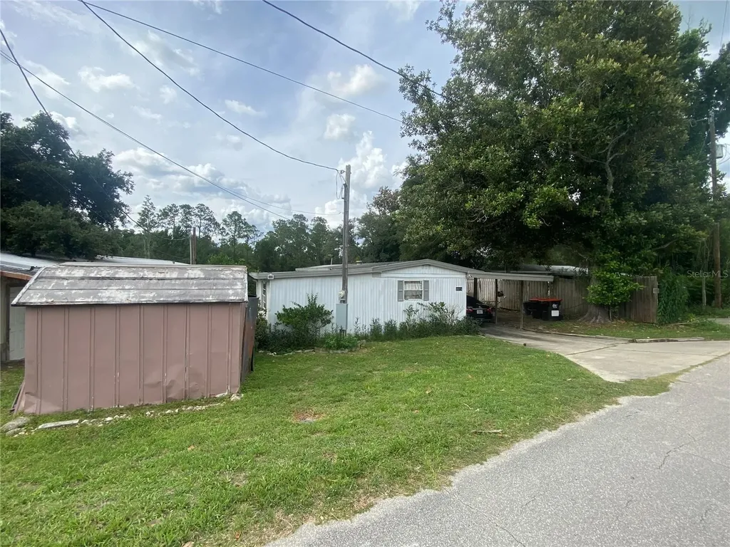 18385 SE 18th Street Road Silver Springs FL 34488
